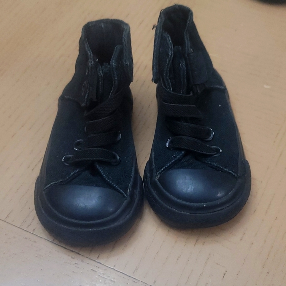 Baby converse